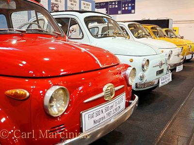 Fiat 500 Nuova - die historische Entwicklung in vielen Farben