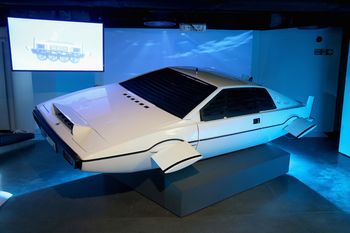 Bond-Ausstellung in London: Lotus Espri S1 Wet Nellie aus „Der Spion, der mich liebte“ (1977). Foto: Auto-Medienportal.Net/London Film Museum