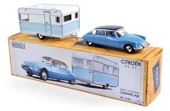 Modellfahrzeug des Jahres 2017: Citroen DS mit Caravelair-Wohnwagen (1:43) von Norev. Foto: Auto-Medienportal.Net/Delius-Klasing-Verlag