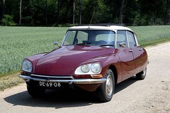 Platz 4: Citroen DS